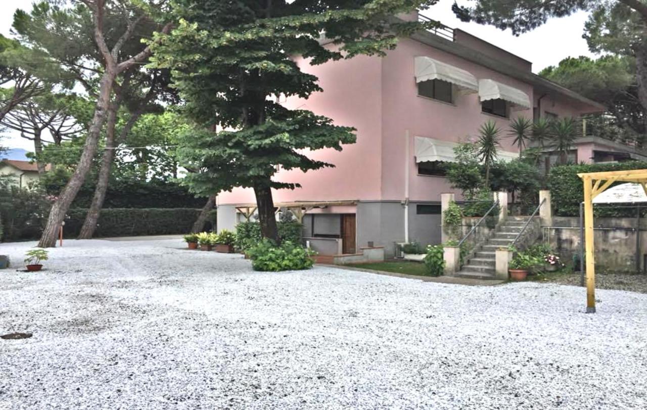 Storyville Simple Stay Cinquale Esterno foto